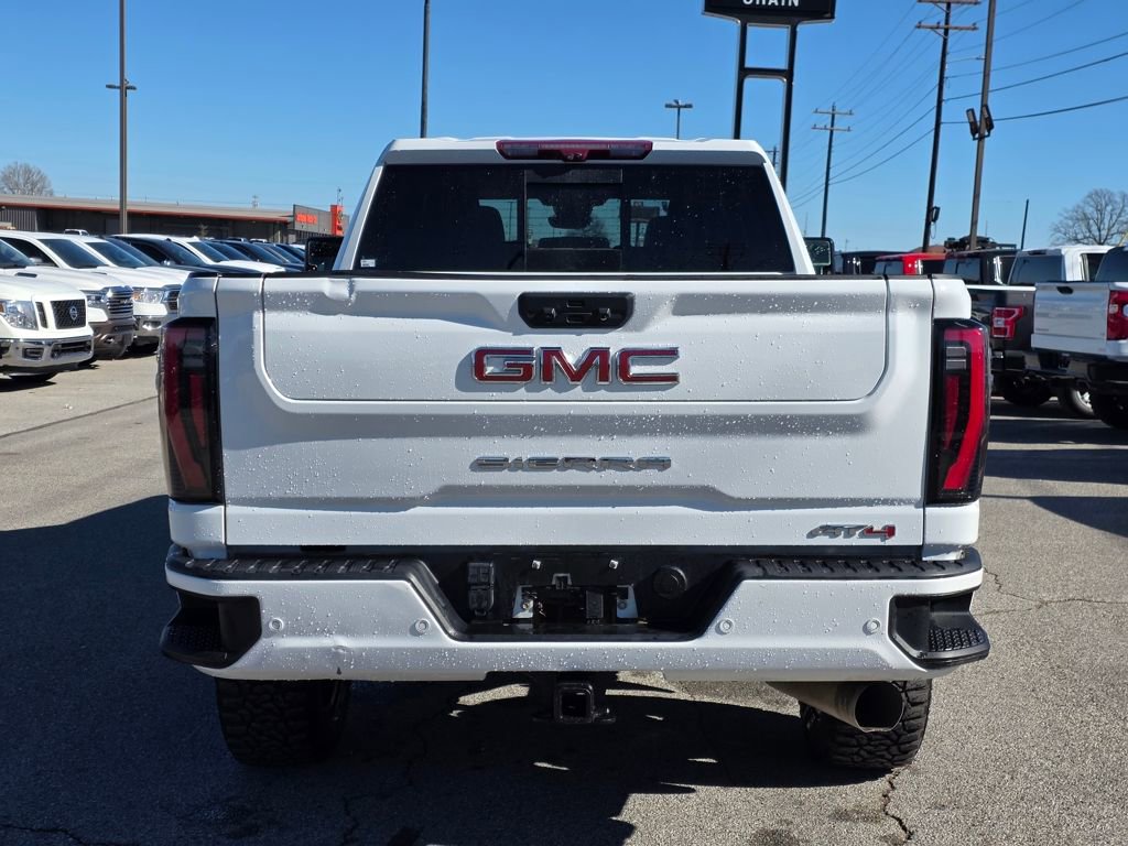 Used 2024 GMC Sierra 2500 AT4 w/ Technology Package AWD/4WD image 6