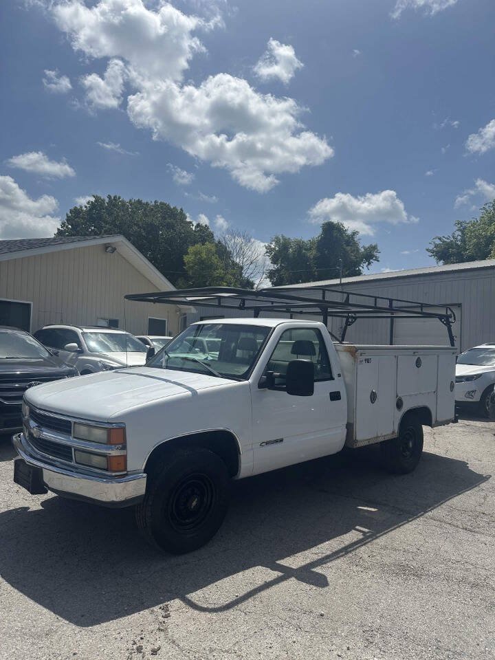 Used 1998 Chevrolet Silverado 3500 2WD Regular Cab w/ Comfort & Convenience Pkg image 1