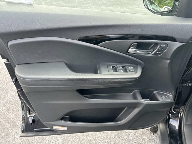 Used 2021 Honda Pilot Elite image 26