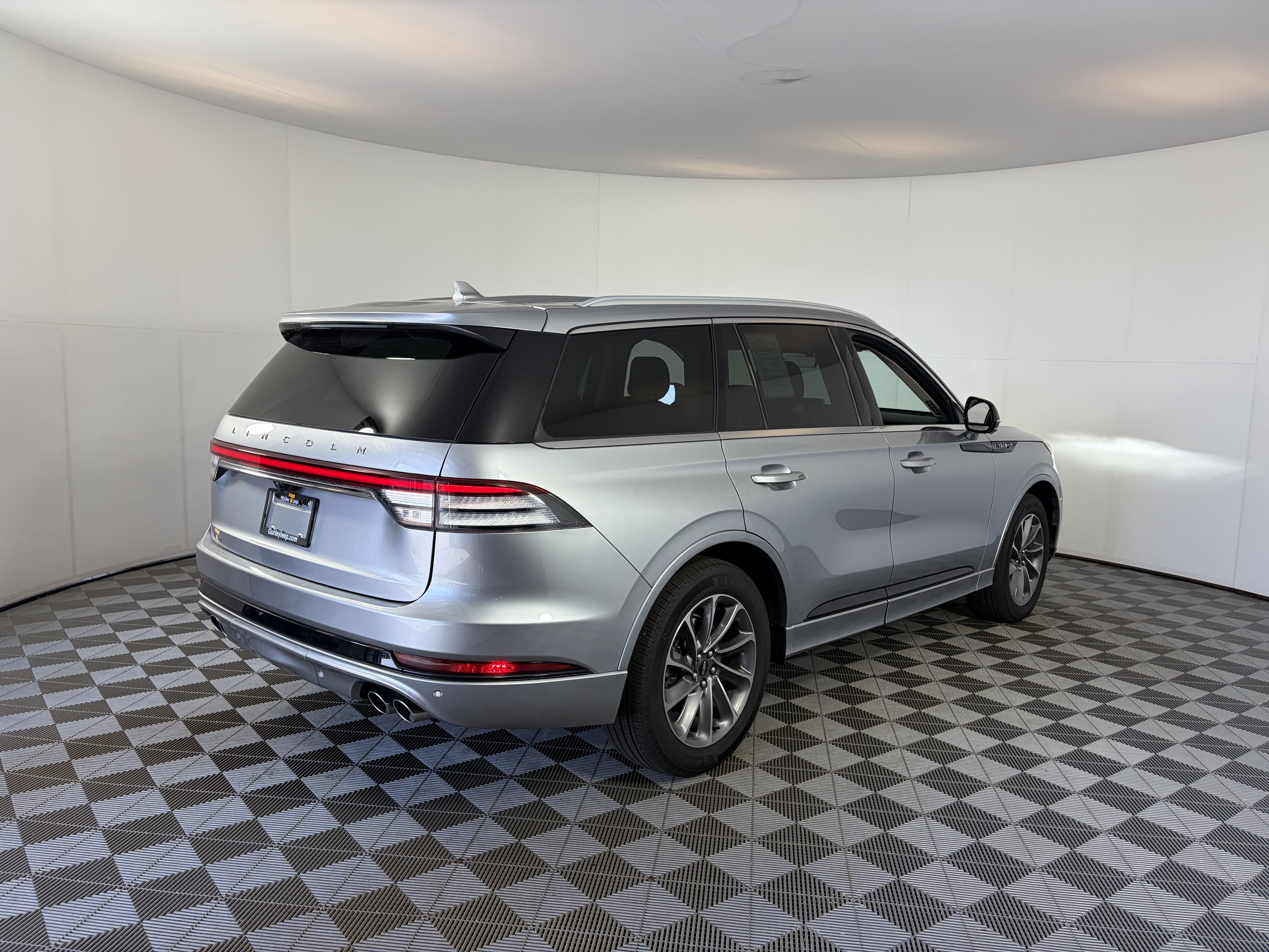 Used 2020 Lincoln Aviator Grand Touring w/ Elements Package Plus AWD/4WD image 13