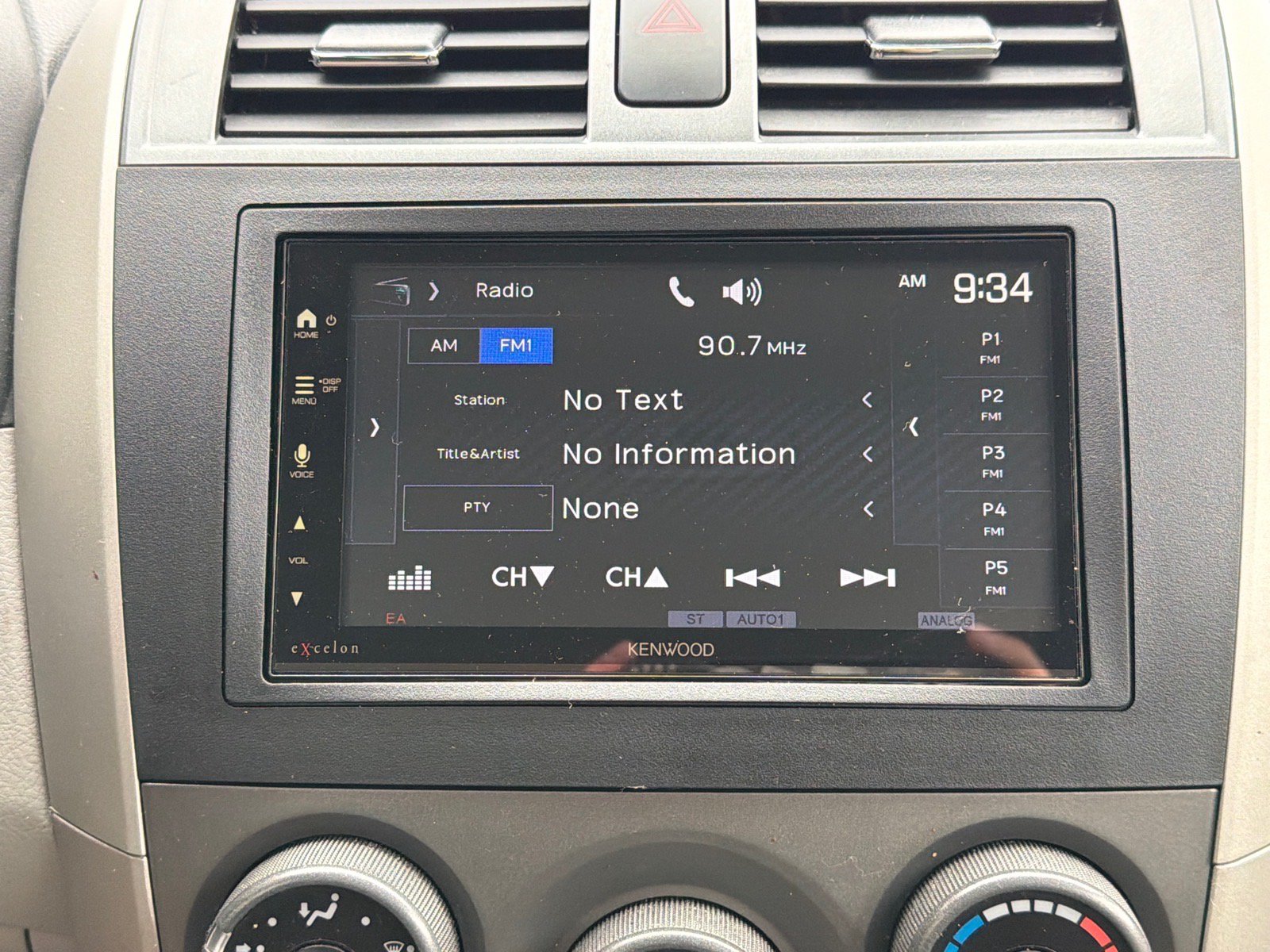 Used 2012 Toyota Corolla LE FWD image 15