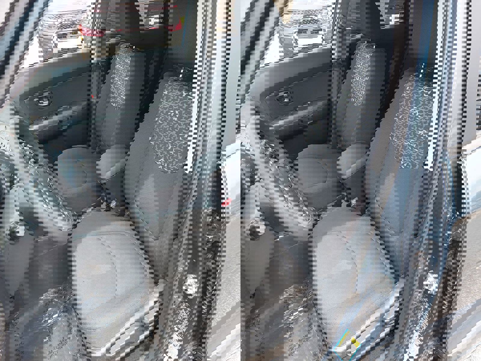 Used 2011 Kia Soul + image 17