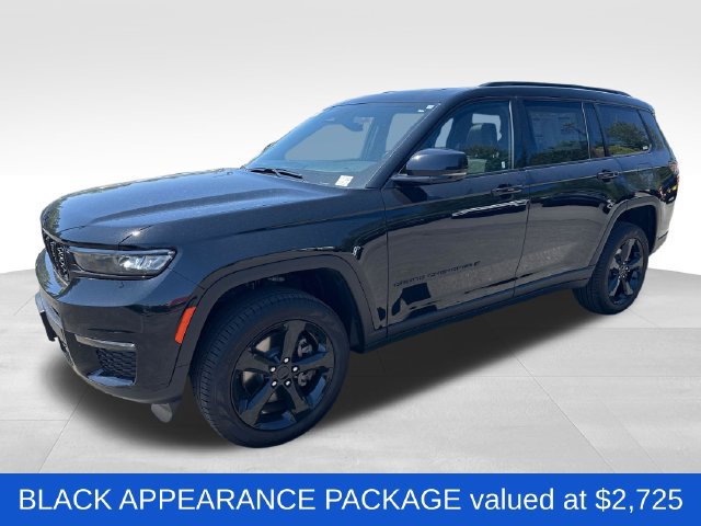 New 2025 Jeep Grand Cherokee L Limited w/ Black Appearance Package AWD/4WD image 3