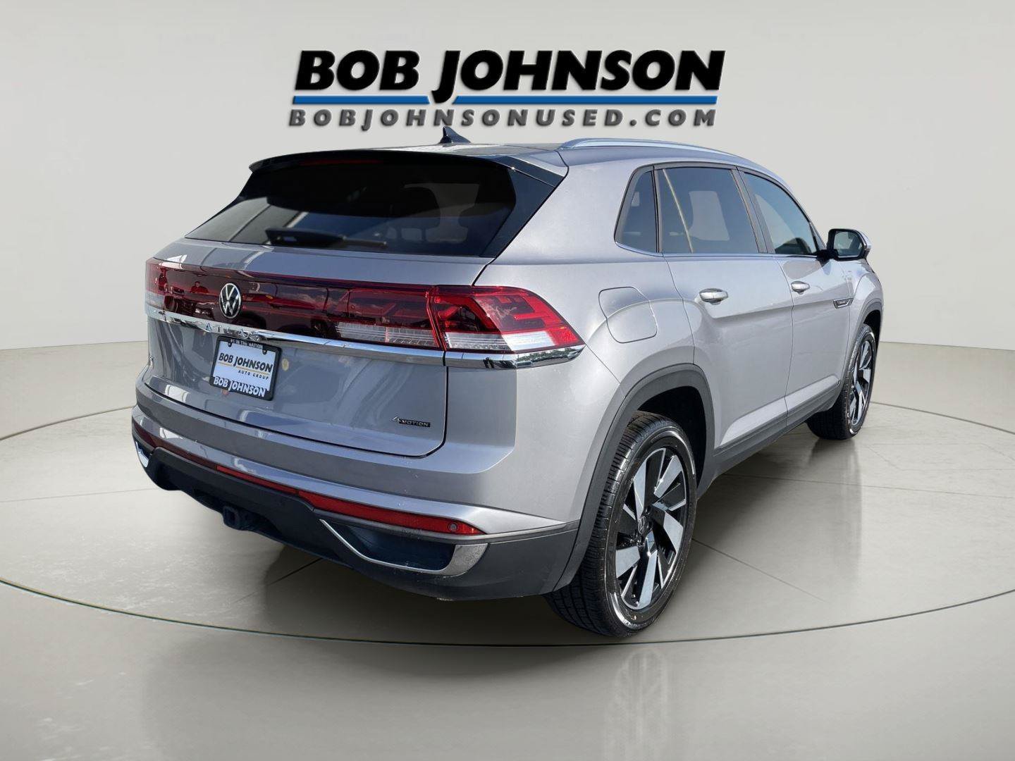 Used 2024 Volkswagen Atlas Cross Sport SE AWD/4WD image 3