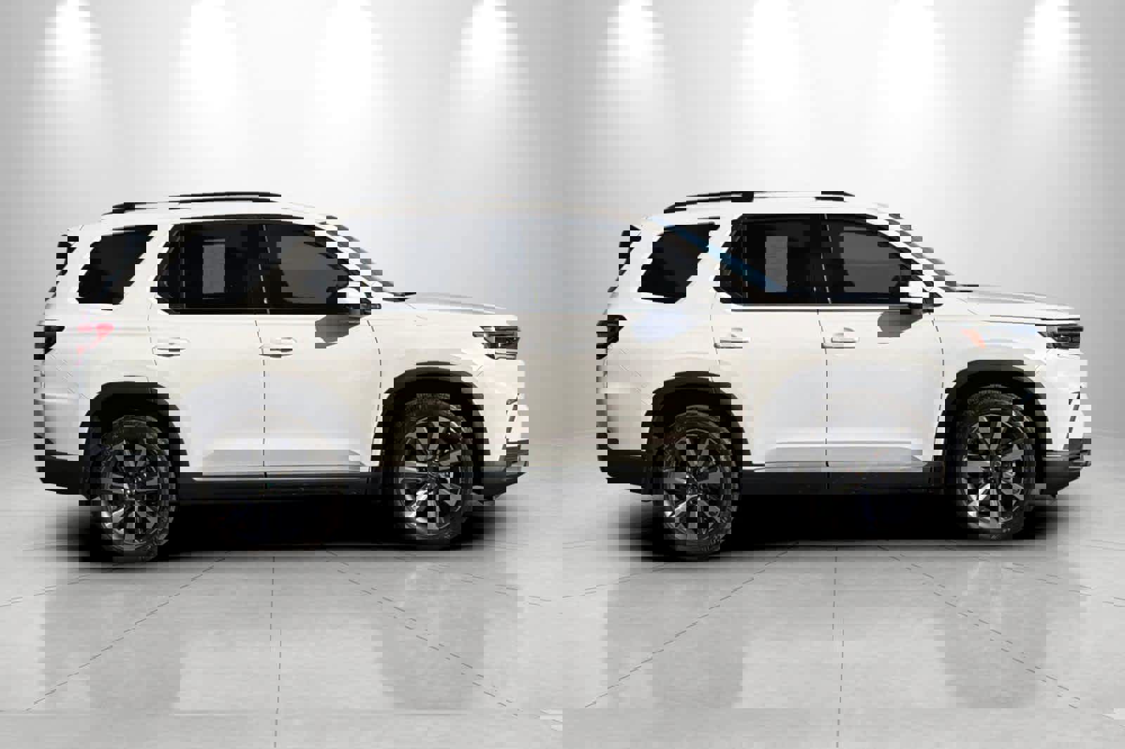 Used 2025 Honda Pilot Touring image 8