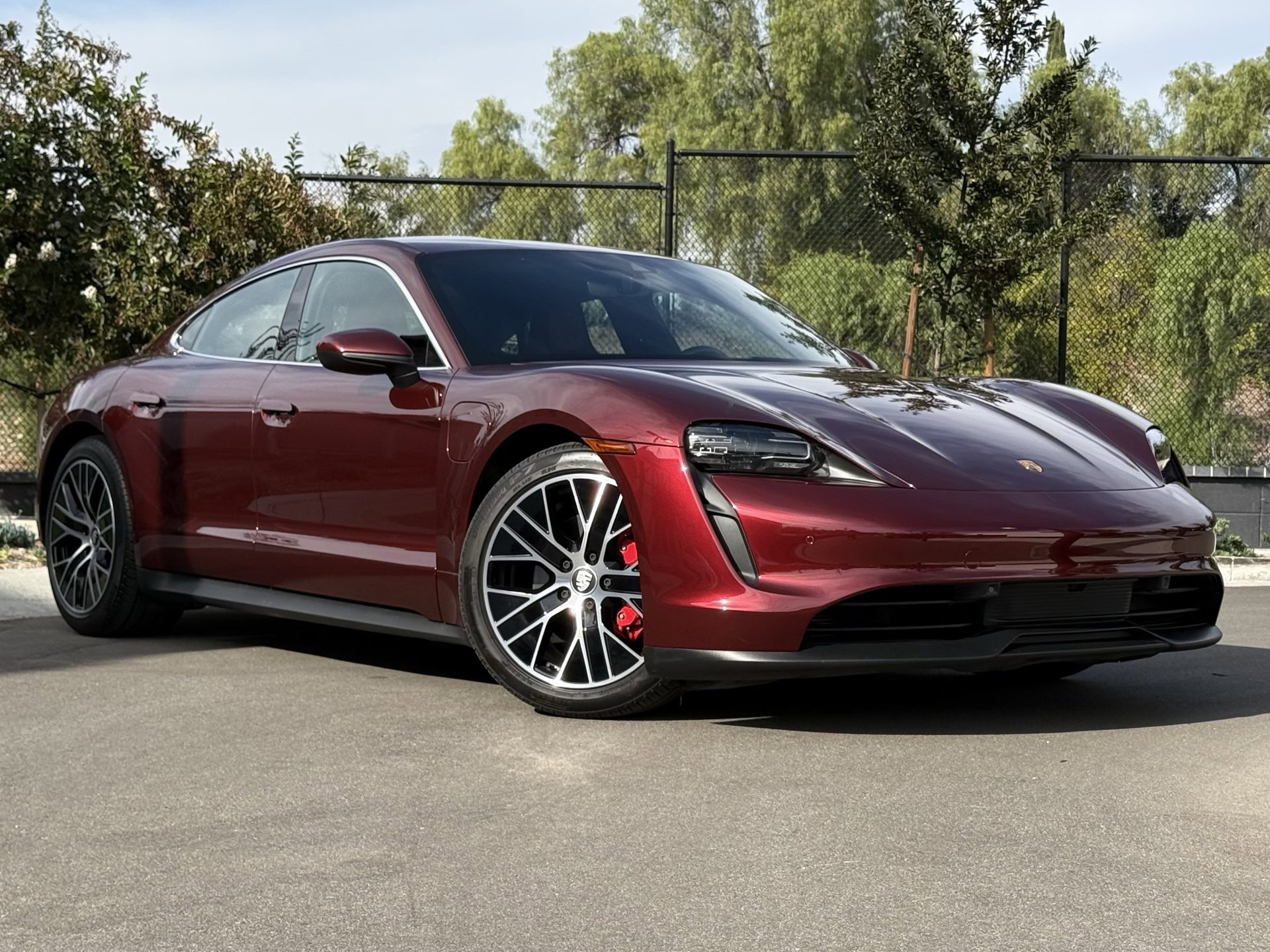 Certified 2022 Porsche Taycan 4S image 9