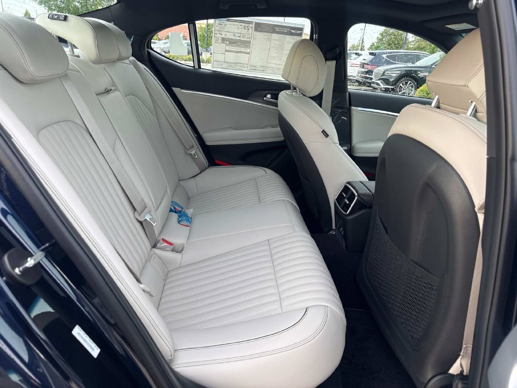New 2026 Genesis G70 3.3T Sport Prestige RWD image 11