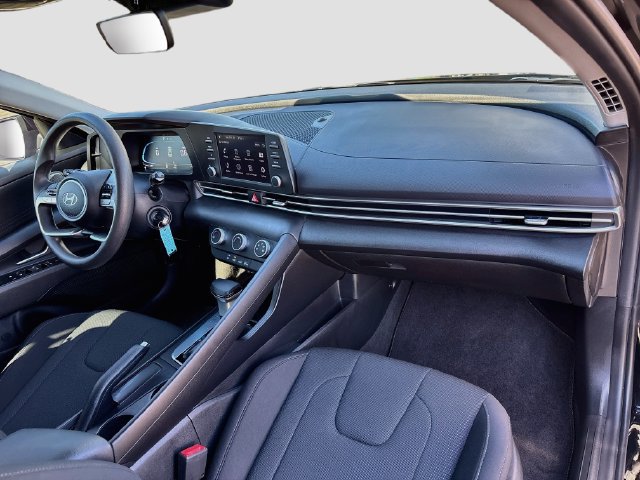 New 2026 Hyundai Elantra SE FWD image 26