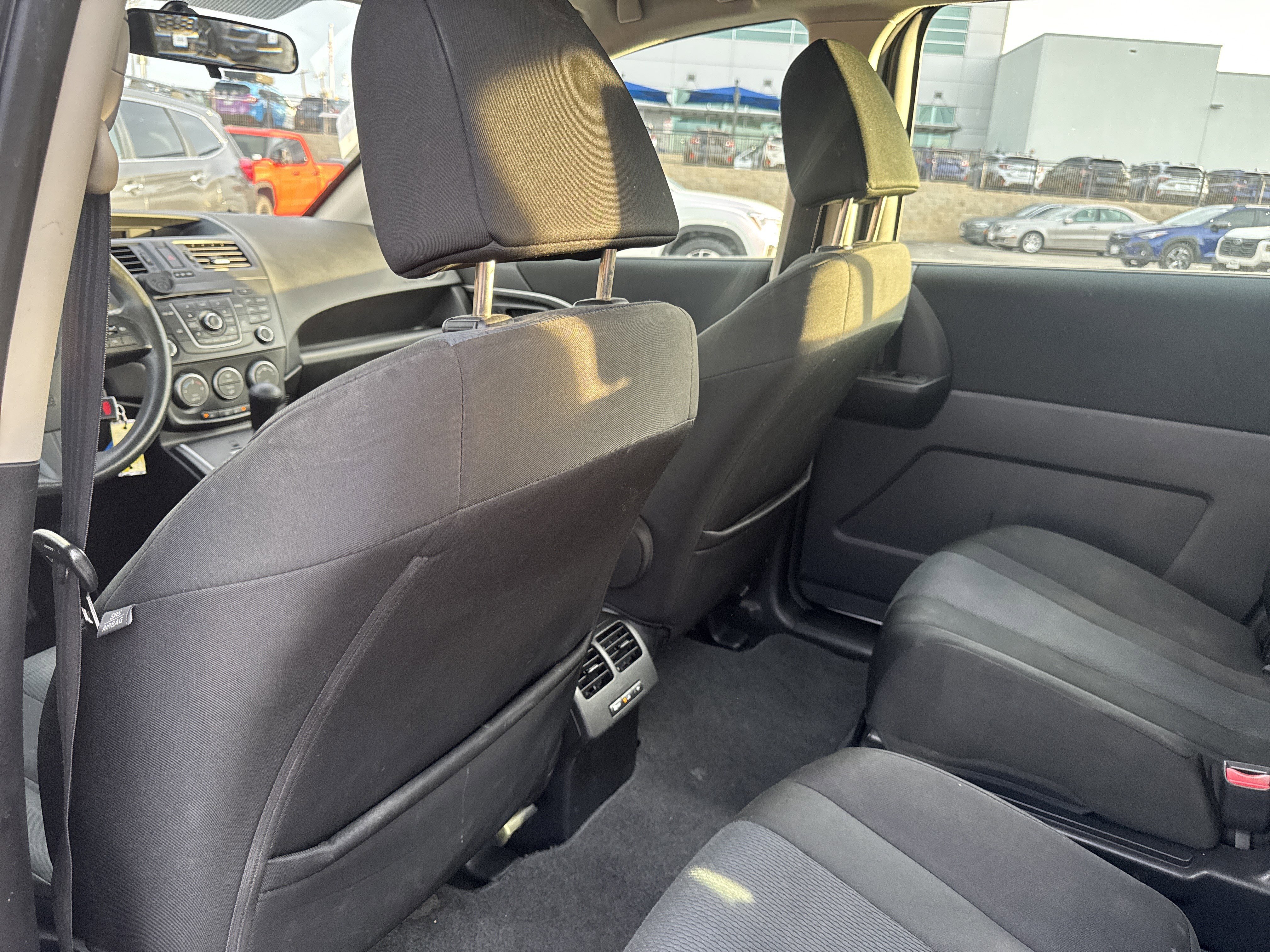 Used 2015 MAZDA MAZDA5 Sport image 23