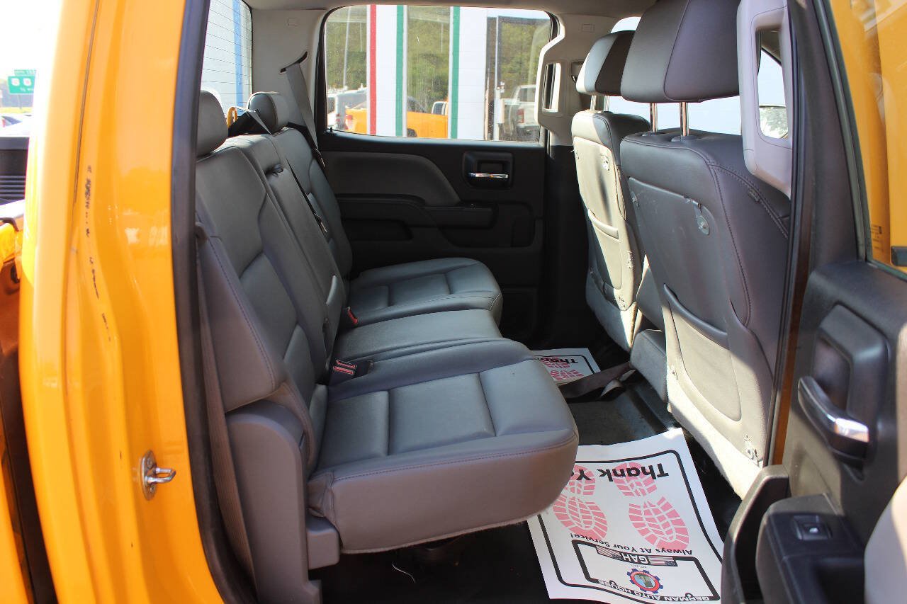 Used 2015 Chevrolet Silverado 2500 W/T AWD/4WD image 17