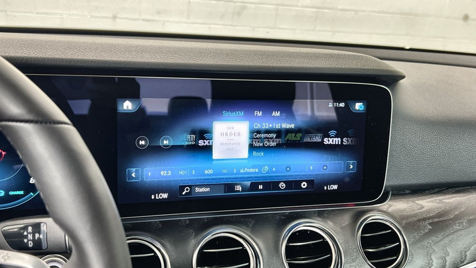 New 2023 Mercedes-Benz E 450 4MATIC Sedan image 25