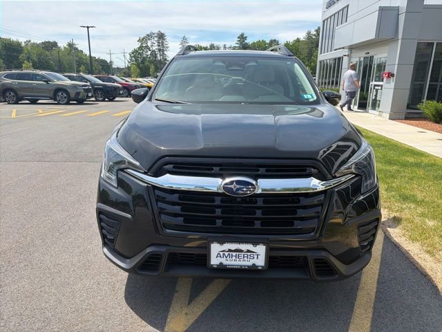 Used 2024 Subaru Ascent Limited w/ Technology Package AWD/4WD image 2