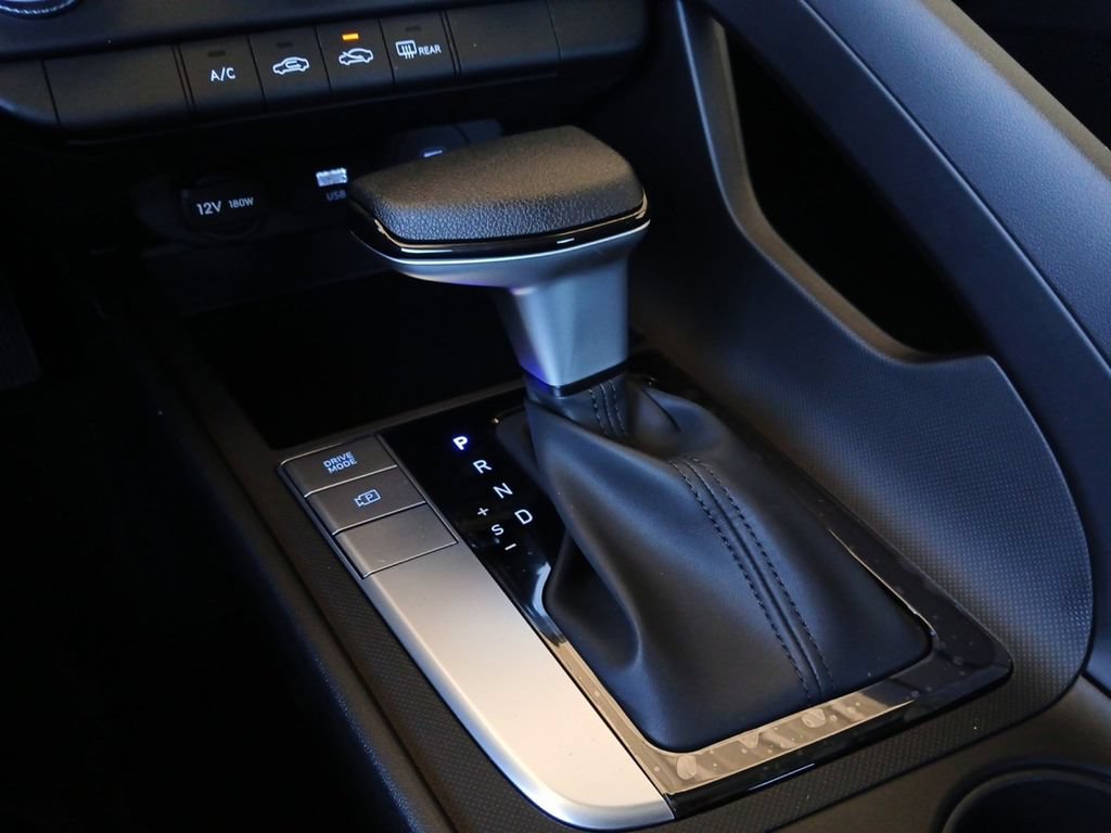 New 2026 Hyundai Elantra SE FWD image 19