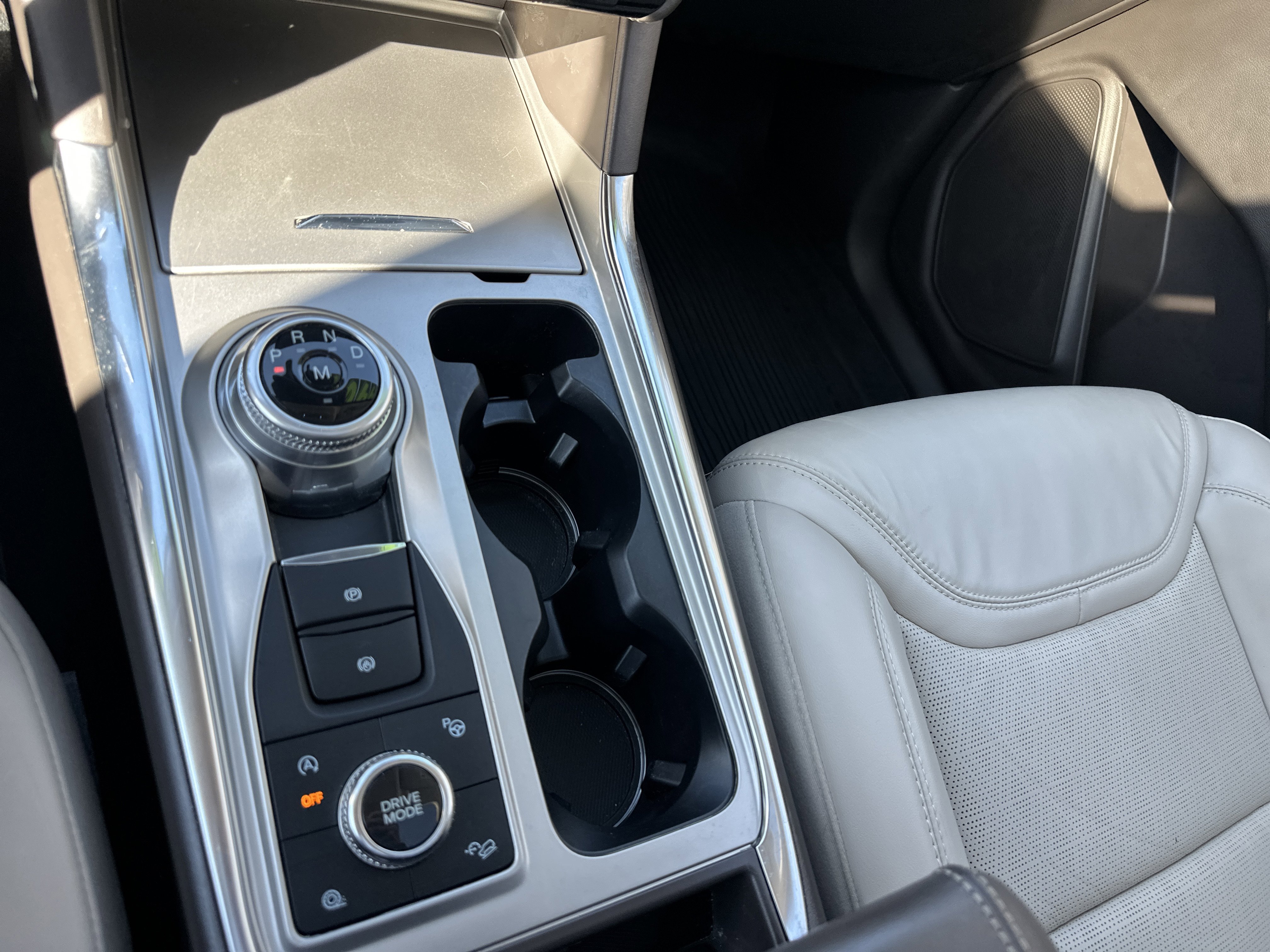 Used 2021 Ford Explorer Platinum w/ Equipment Group 601A image 19