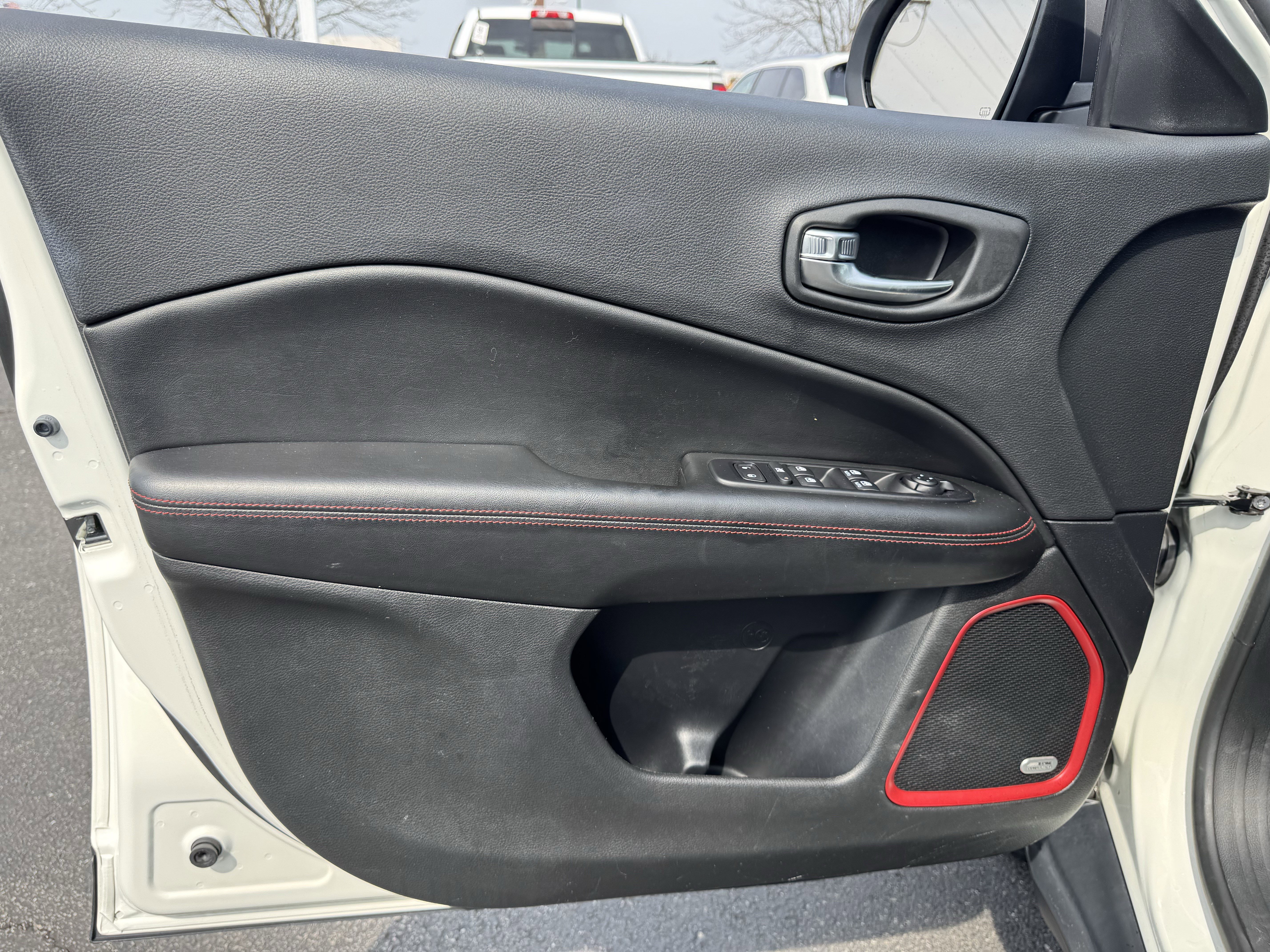 Used 2021 Jeep Compass Trailhawk w/ Sun and Sound Group image 22