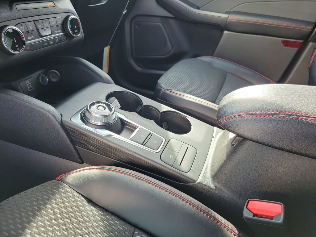 New 2026 Ford Escape ST-Line w/ Cold Weather Package image 29