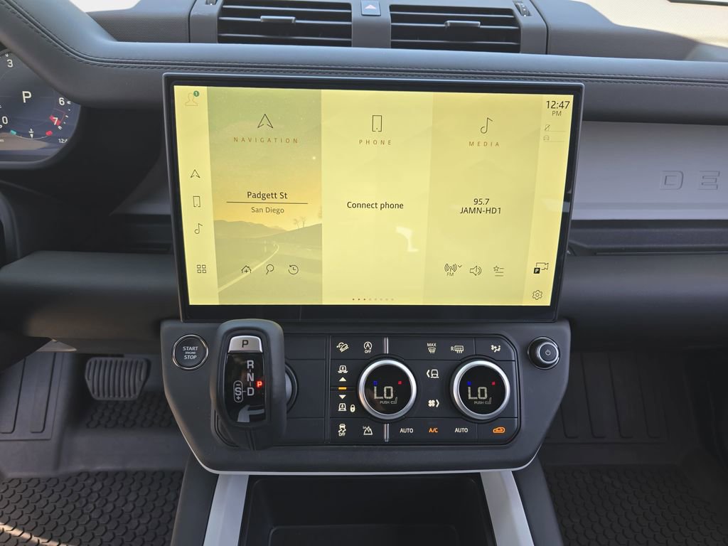 New 2026 Land Rover Defender 110 X-Dynamic SE AWD/4WD image 20
