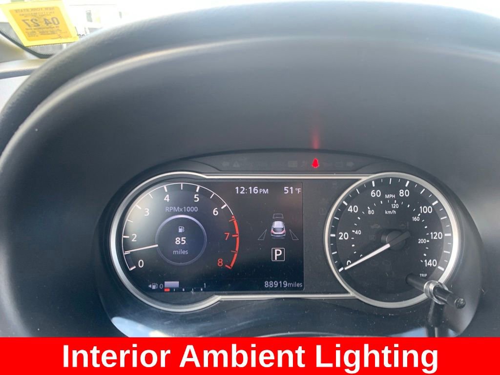 Used 2019 Nissan Kicks SR w/ SR Premium Package FWD image 15