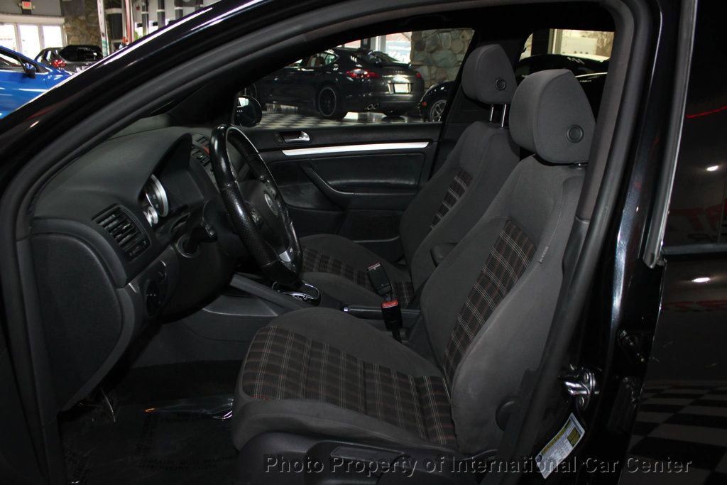 Used 2009 Volkswagen GTI 4-Door image 13