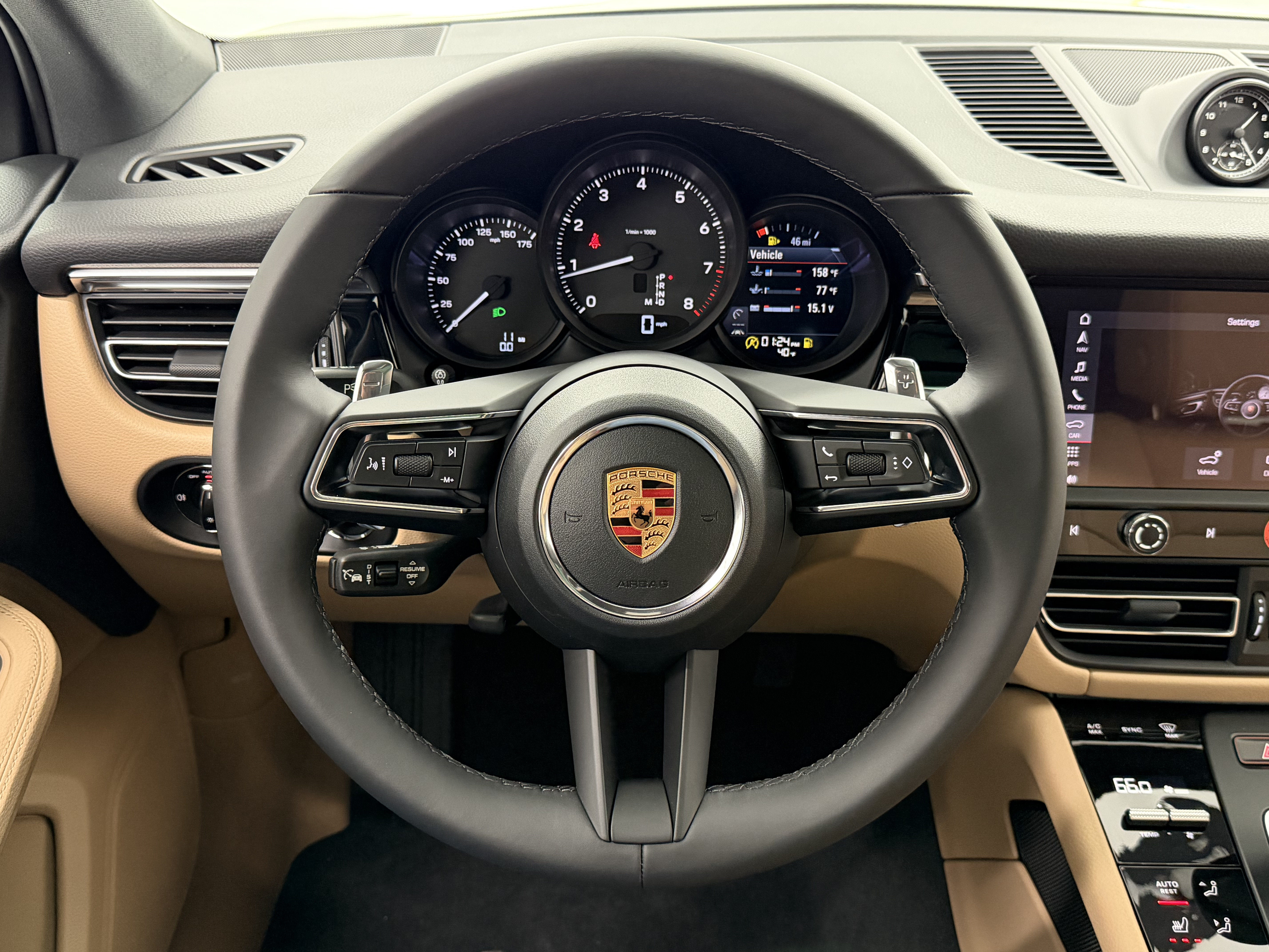 Certified 2026 Porsche Macan AWD/4WD image 44