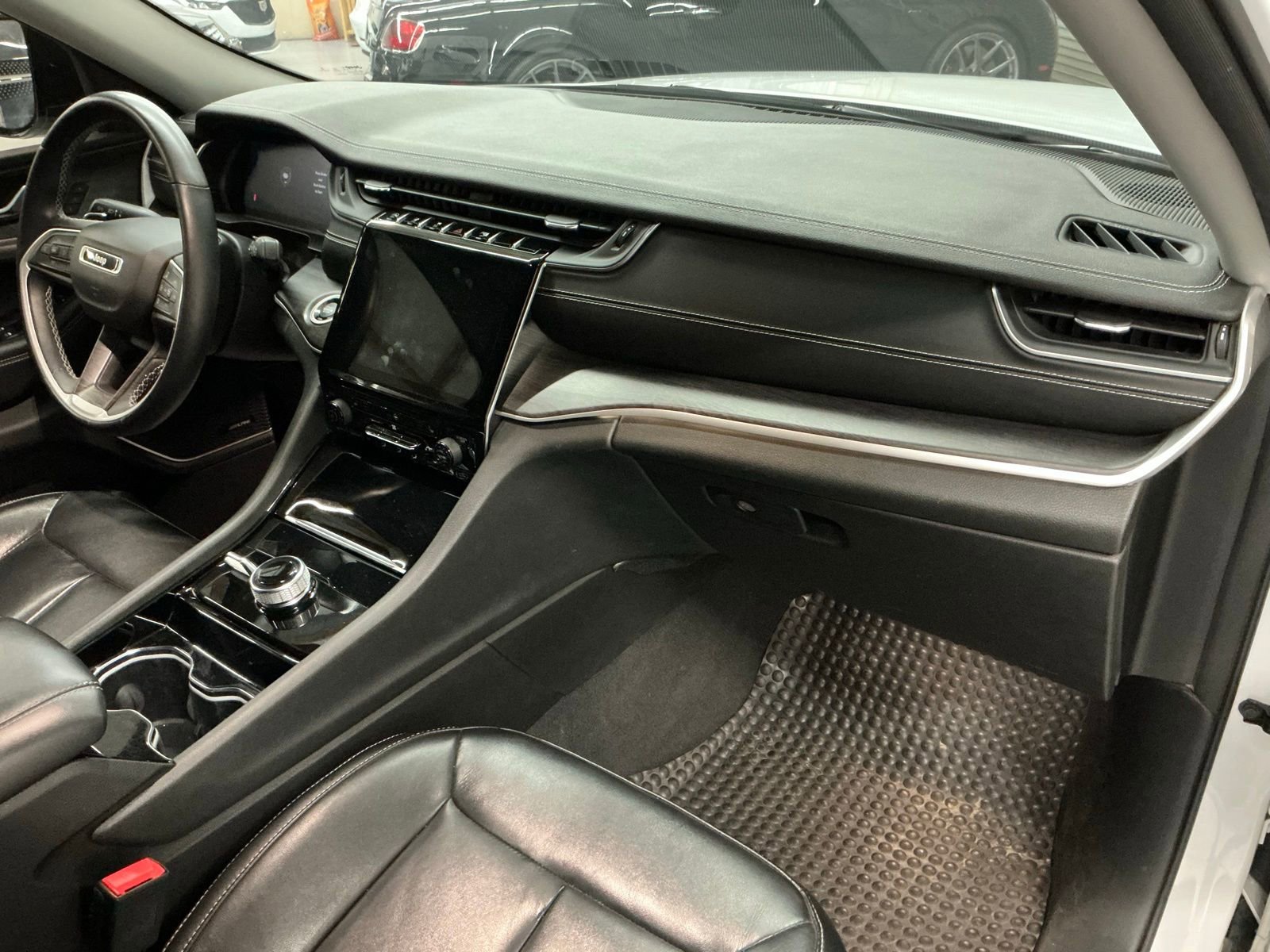 Used 2021 Jeep Grand Cherokee L Limited w/ MOPAR Finishing Package image 11