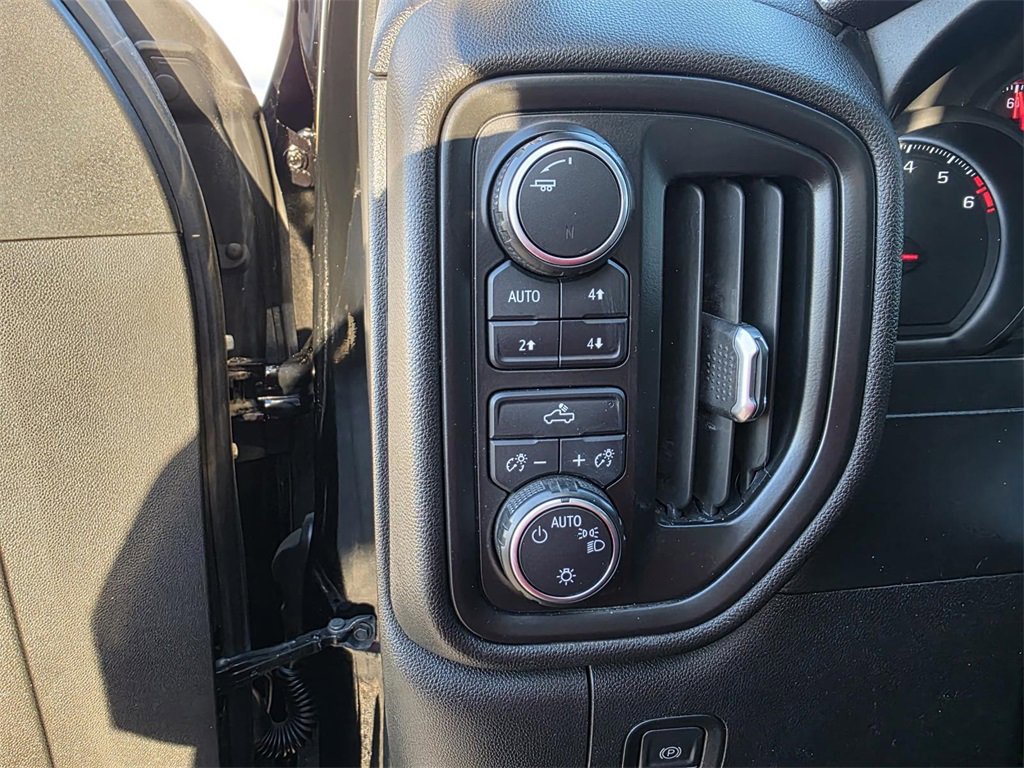 Used 2019 Chevrolet Silverado 1500 Custom Trail Boss w/ Custom Convenience Package image 14