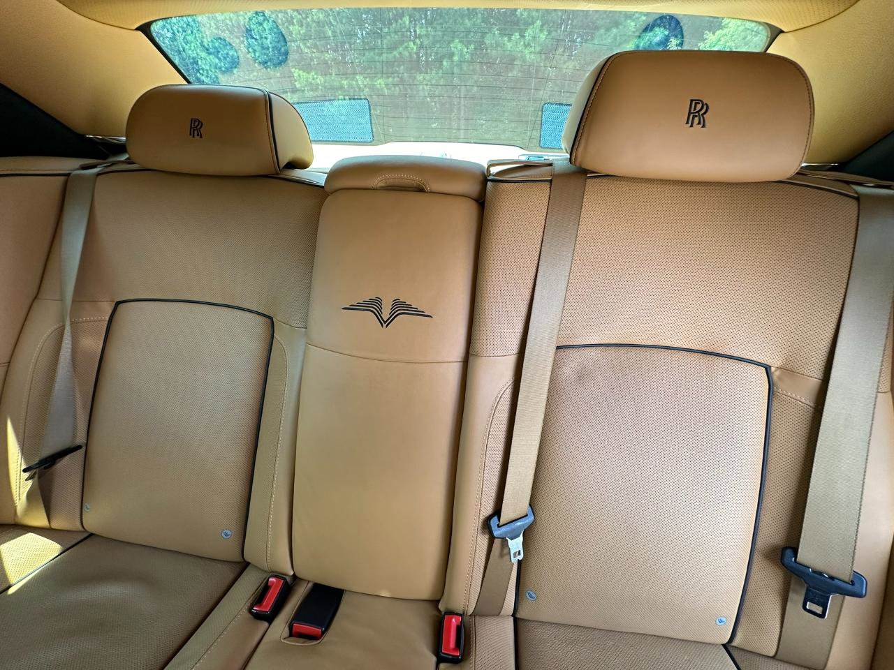 Used 2014 Rolls-Royce Ghost RWD image 38