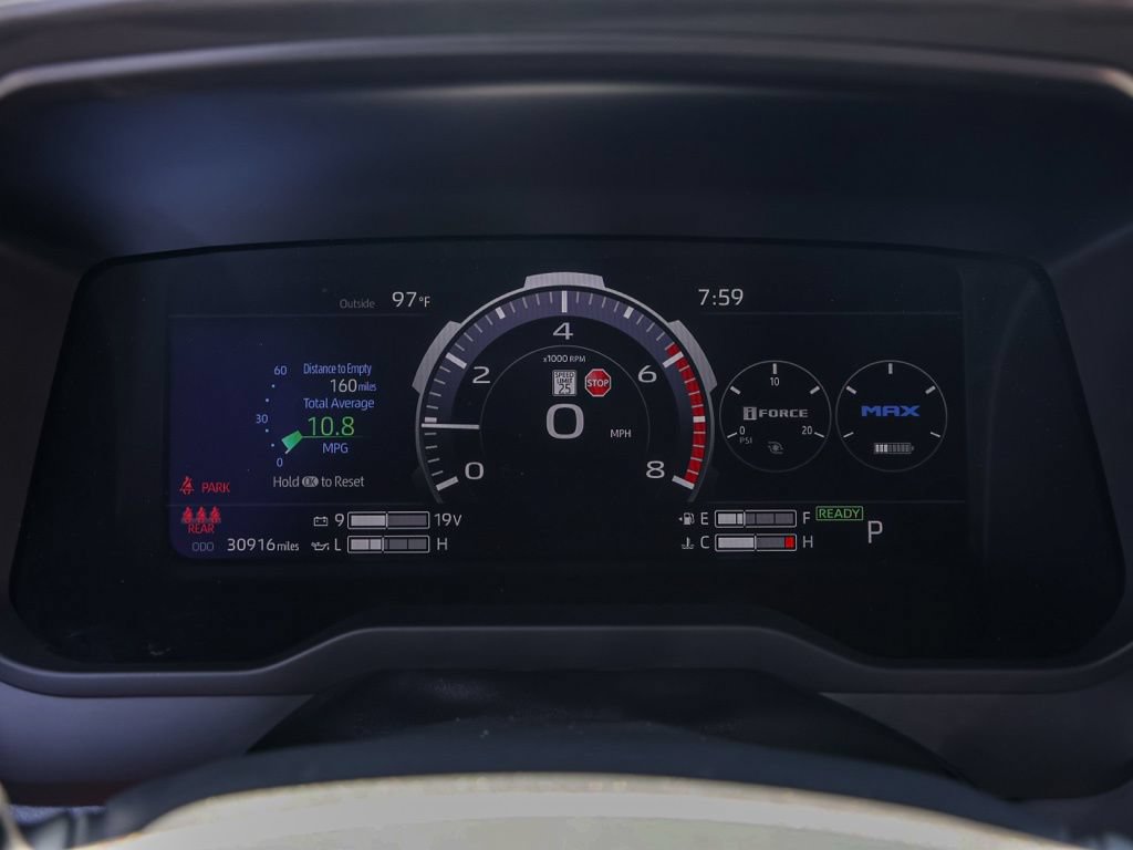 Used 2024 Toyota Tundra Platinum AWD/4WD image 27