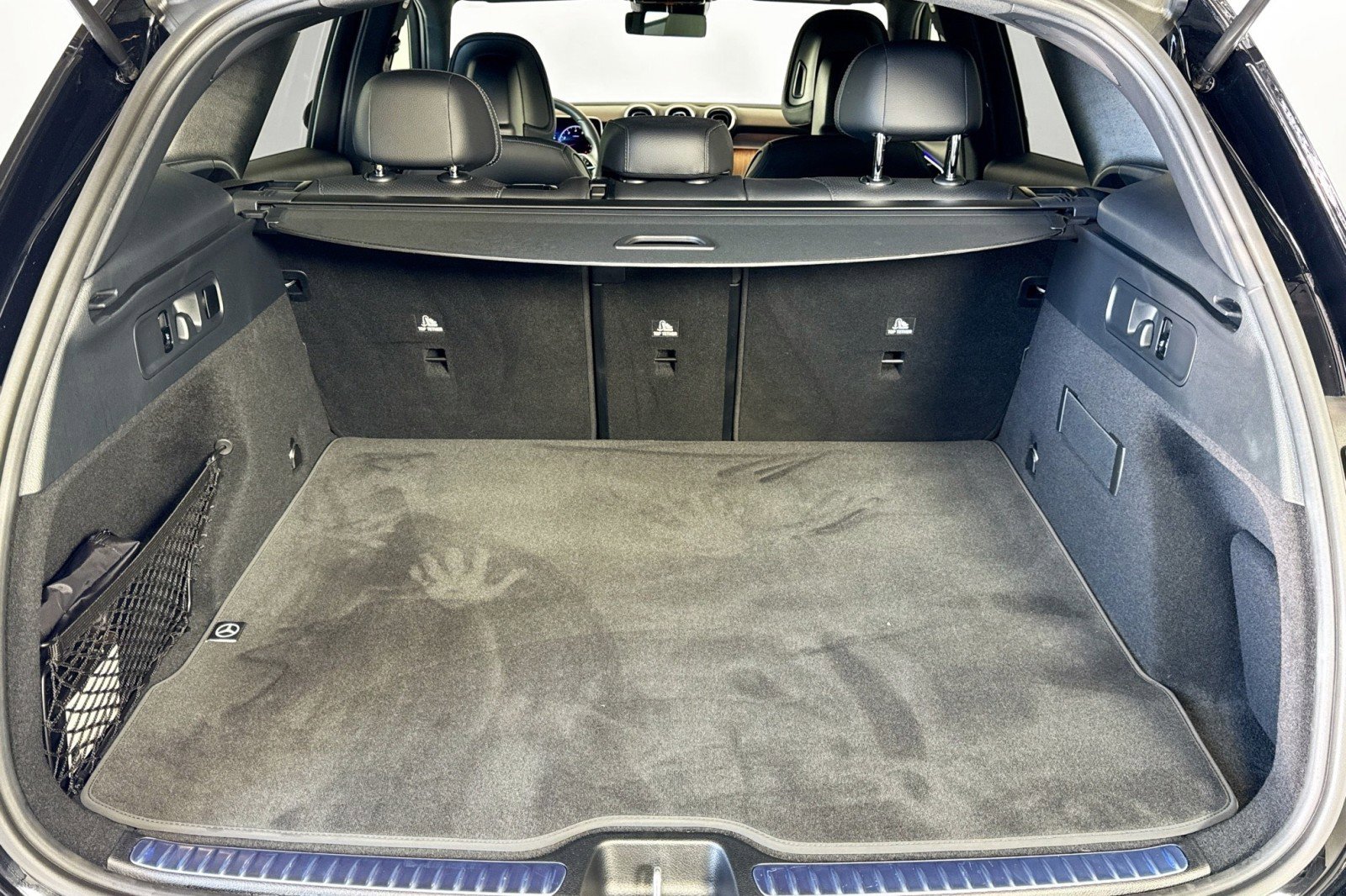 Certified 2025 Mercedes-Benz GLC 300 image 24