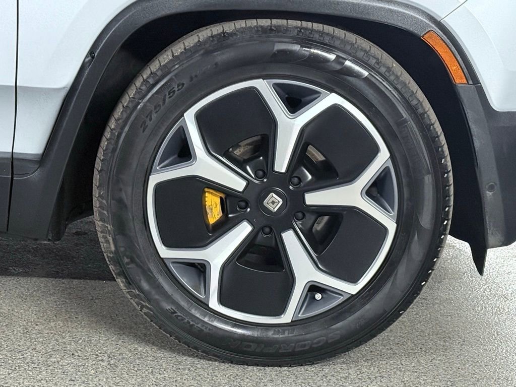 Used 2022 Rivian R1T Adventure image 5