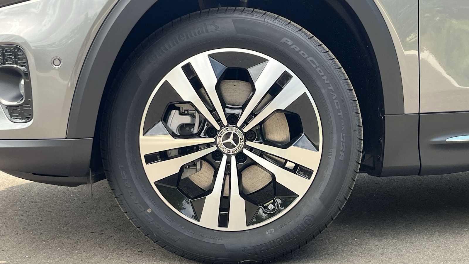 New 2026 Mercedes-Benz GLB 250 4MATIC image 28