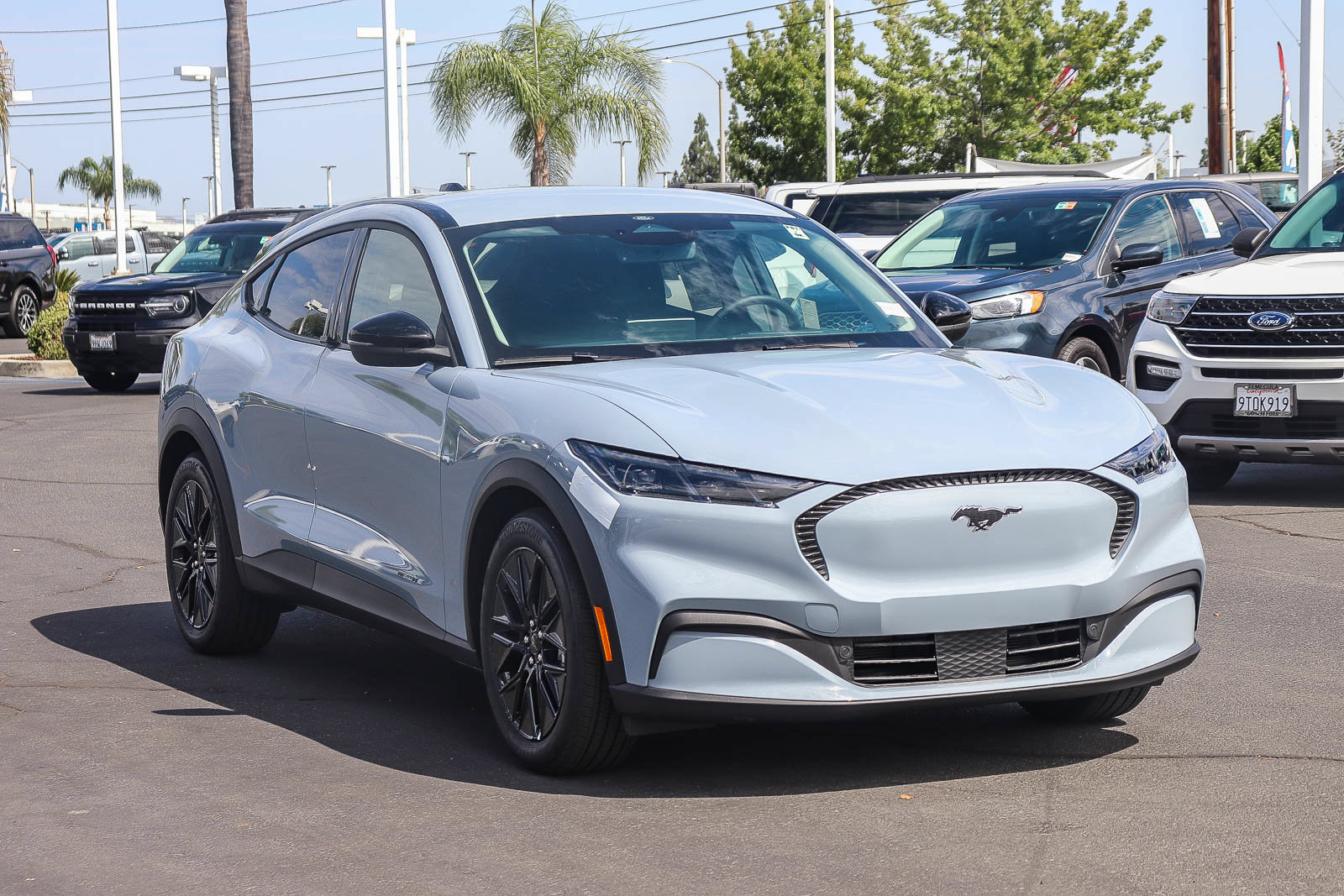 New 2026 Ford Mustang Mach-E Select RWD image 3