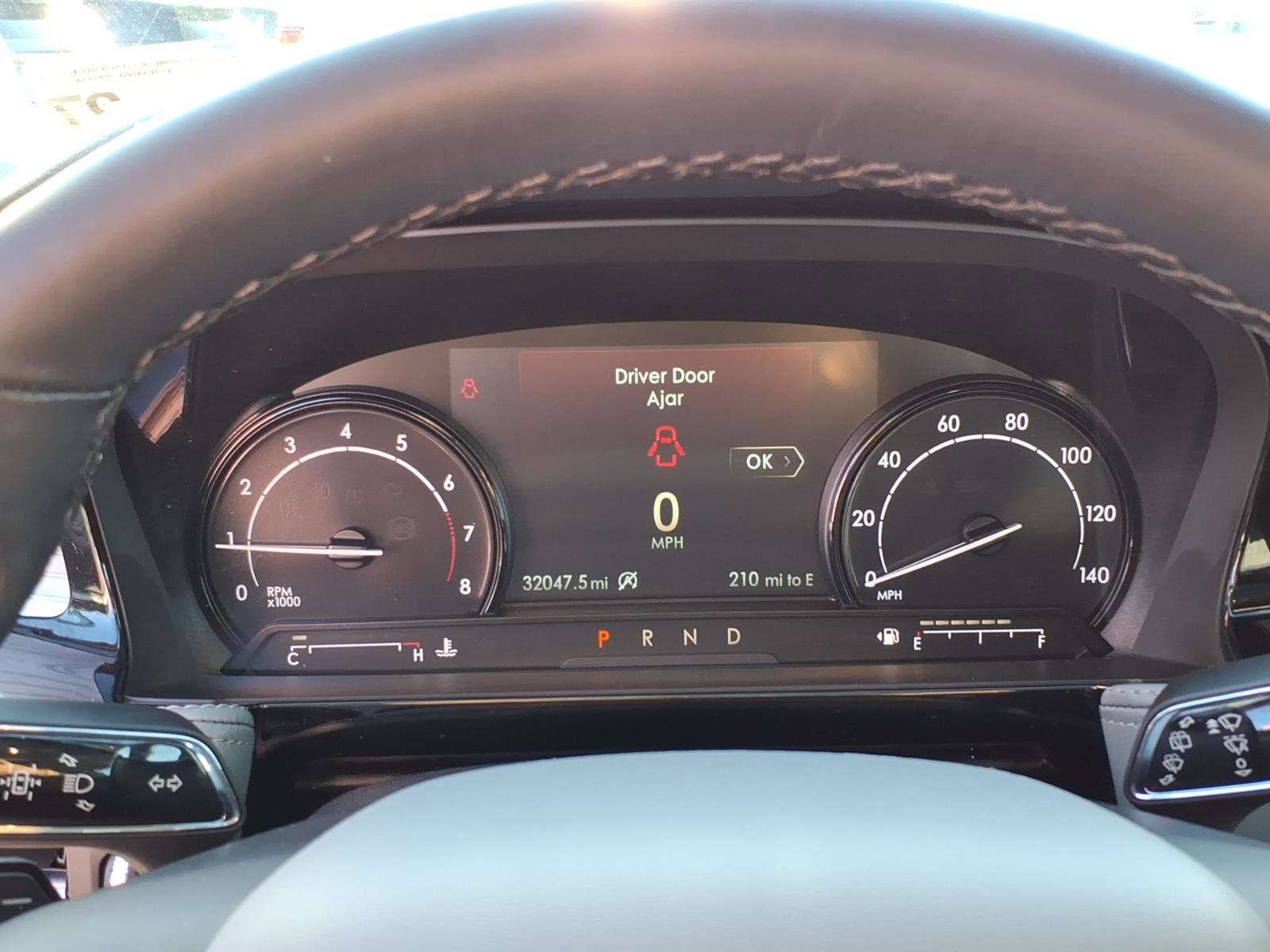 Used 2022 Lincoln Corsair AWD w/ Premium Package image 18