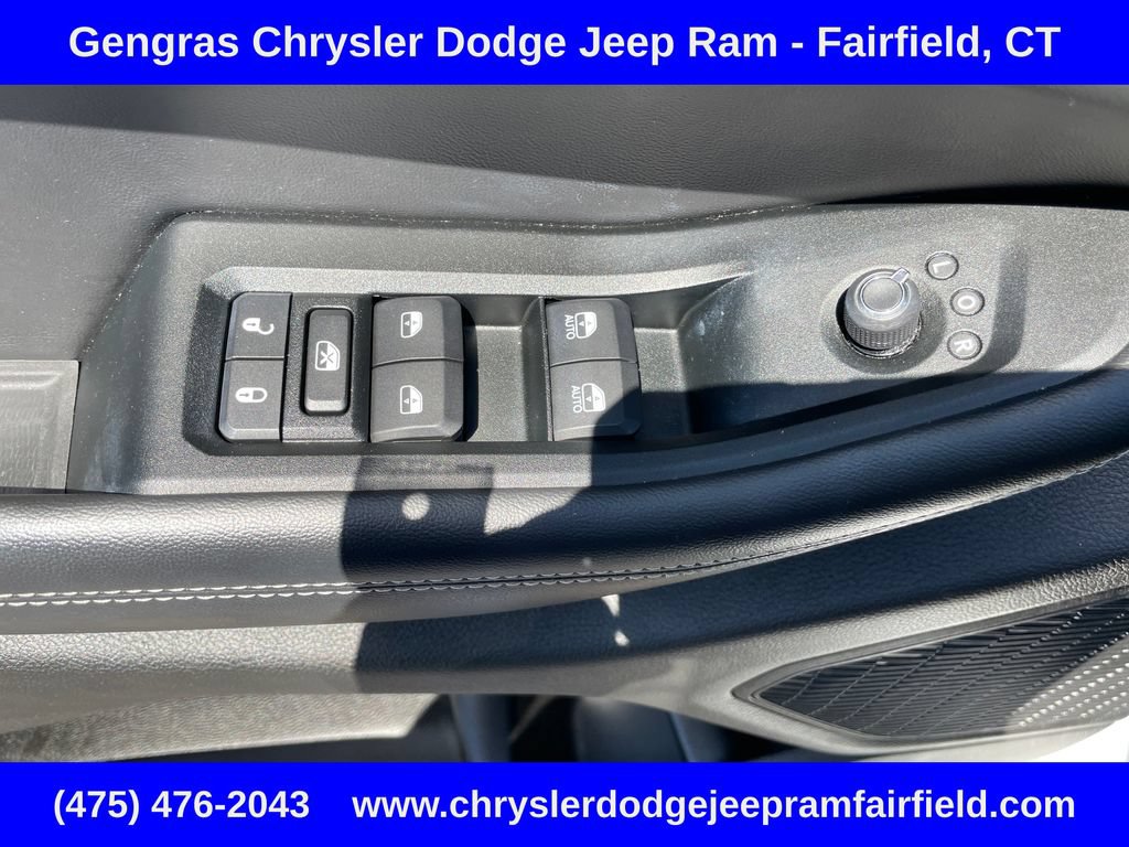 Certified 2023 Jeep Grand Cherokee L Laredo AWD/4WD image 40