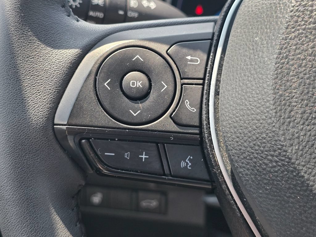 Certified 2023 Toyota RAV4 XLE Premium AWD/4WD image 34
