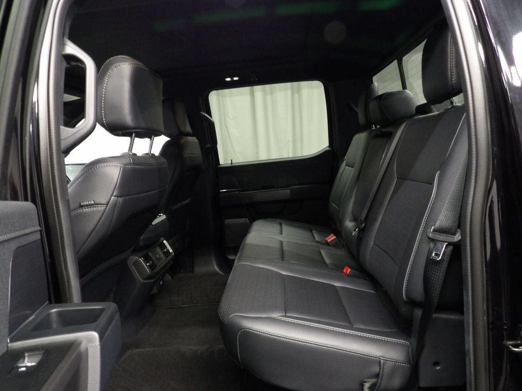 Used 2025 Ford F150 Lariat AWD/4WD image 17