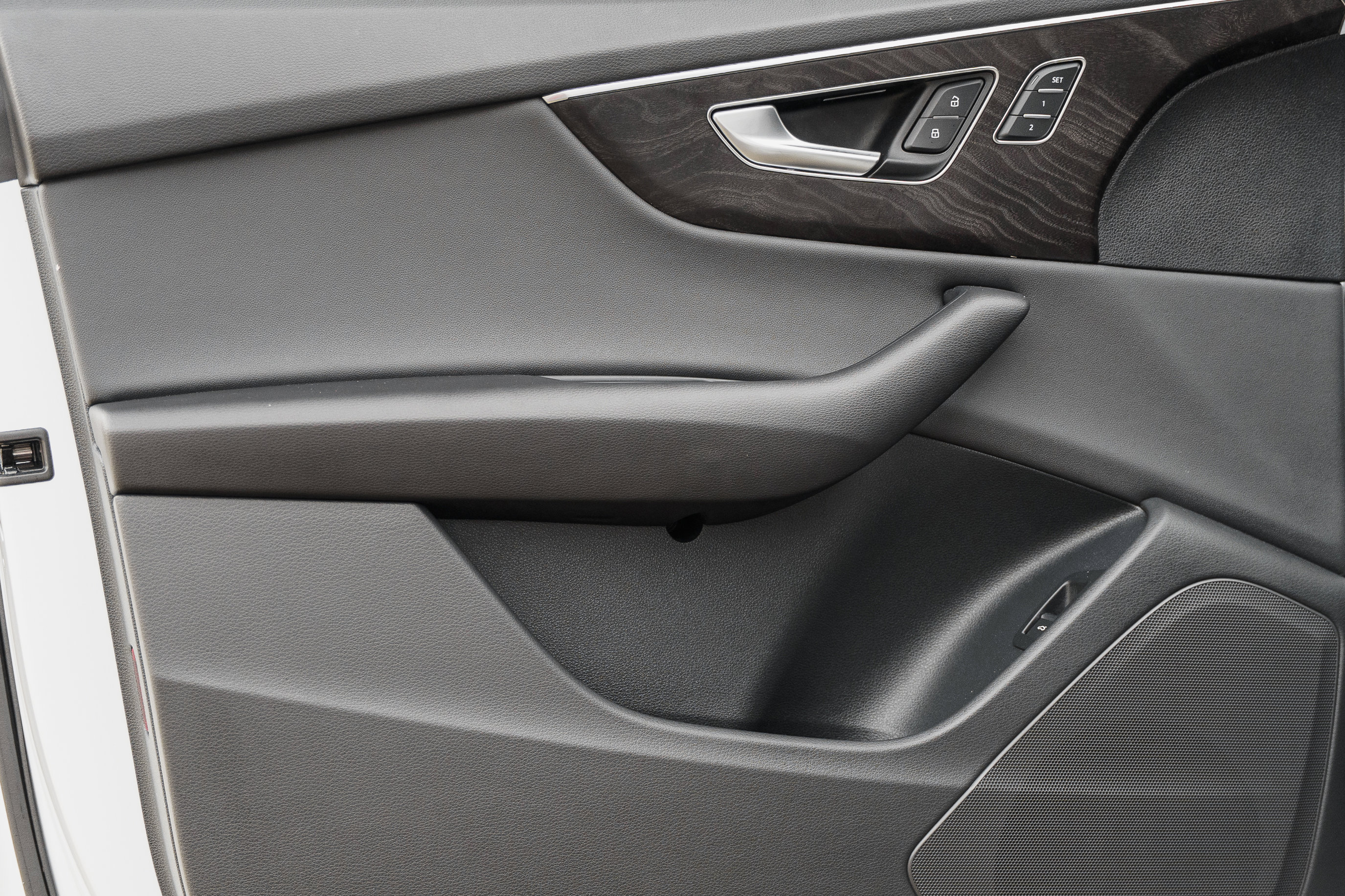 Certified 2023 Audi Q8 Premium w/ Convenience Package image 22