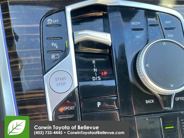 Used 2025 BMW X5 xDrive50e image 15