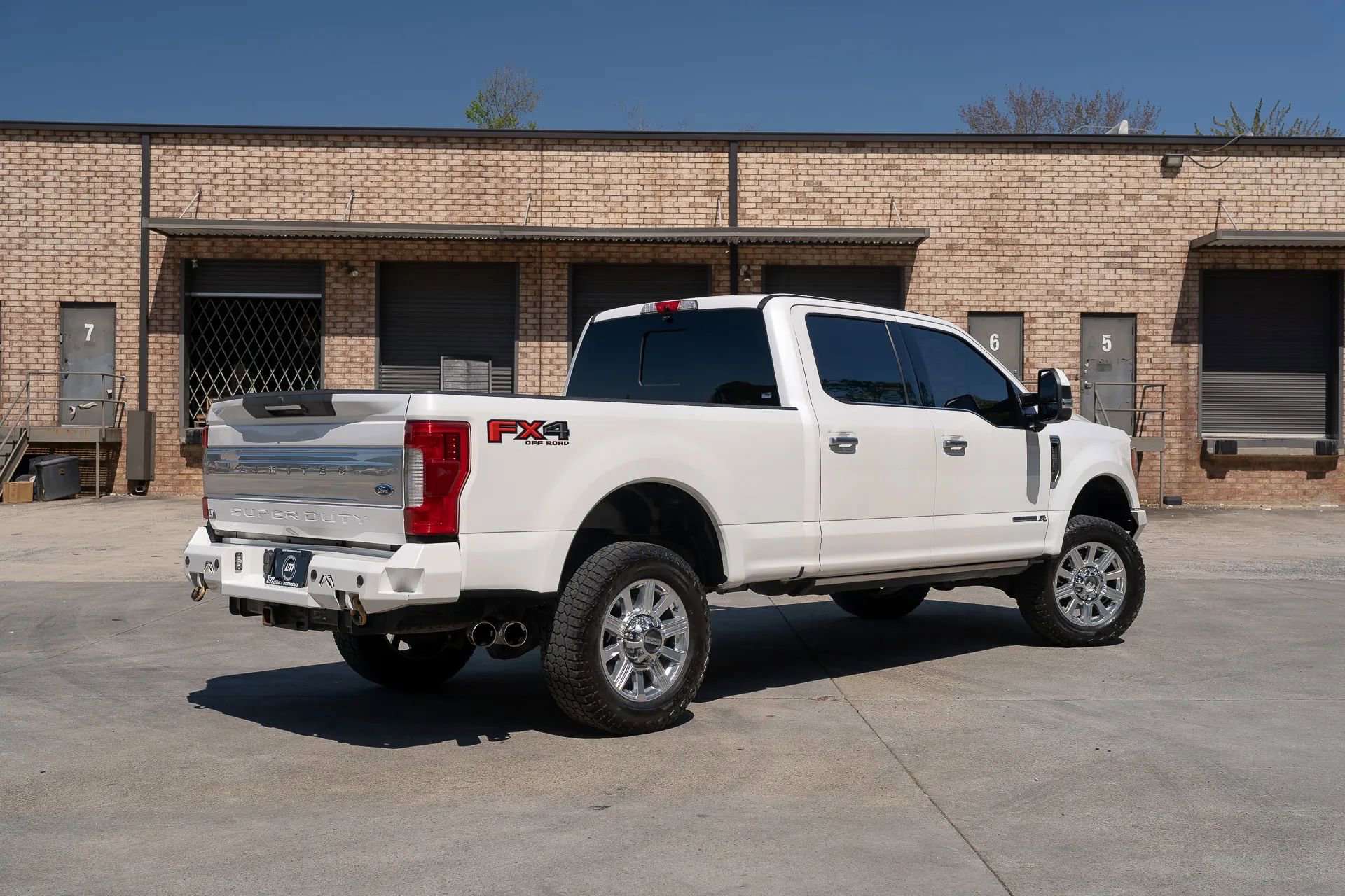 Used 2019 Ford F350 Limited image 2