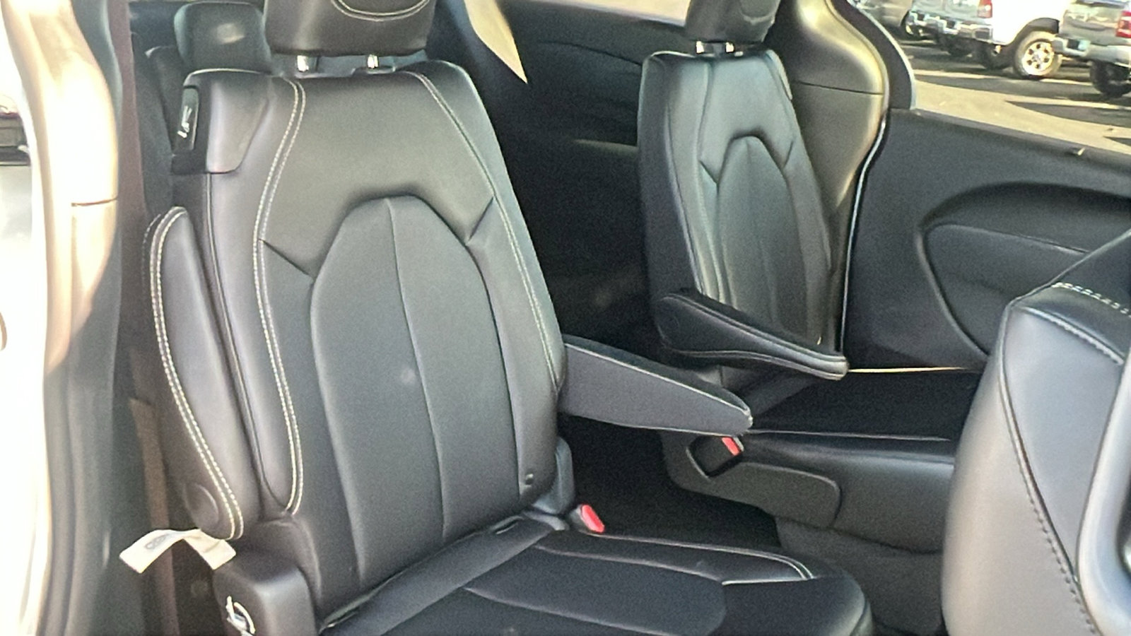 New 2026 Chrysler Pacifica Select image 19