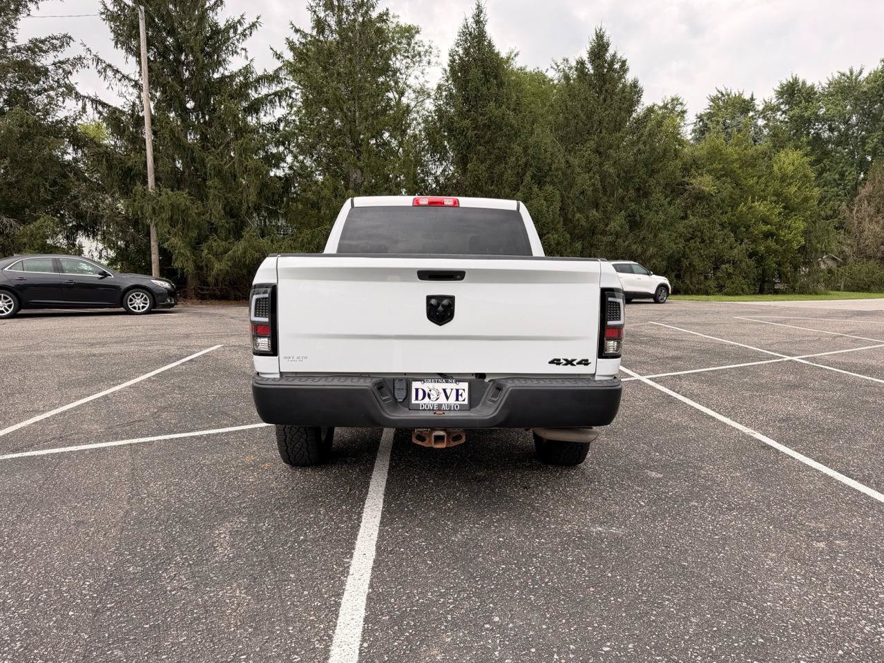 Used 2014 RAM 1500 4x4 Crew Cab image 7