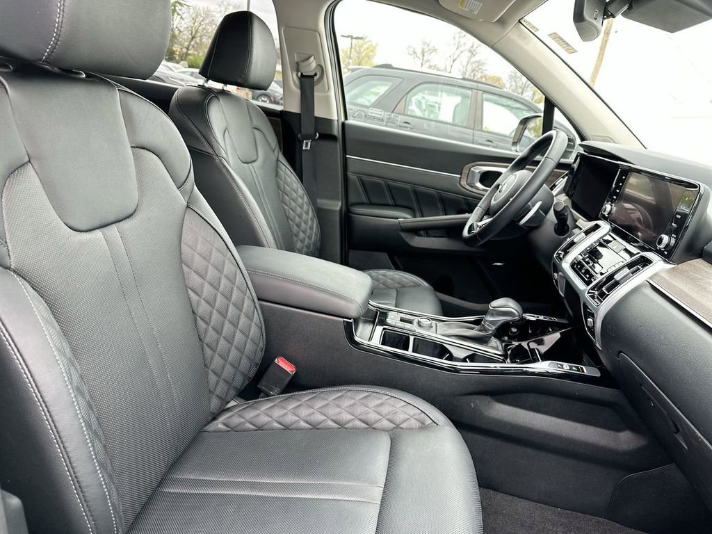 Used 2021 Kia Sorento SX Prestige AWD/4WD image 46