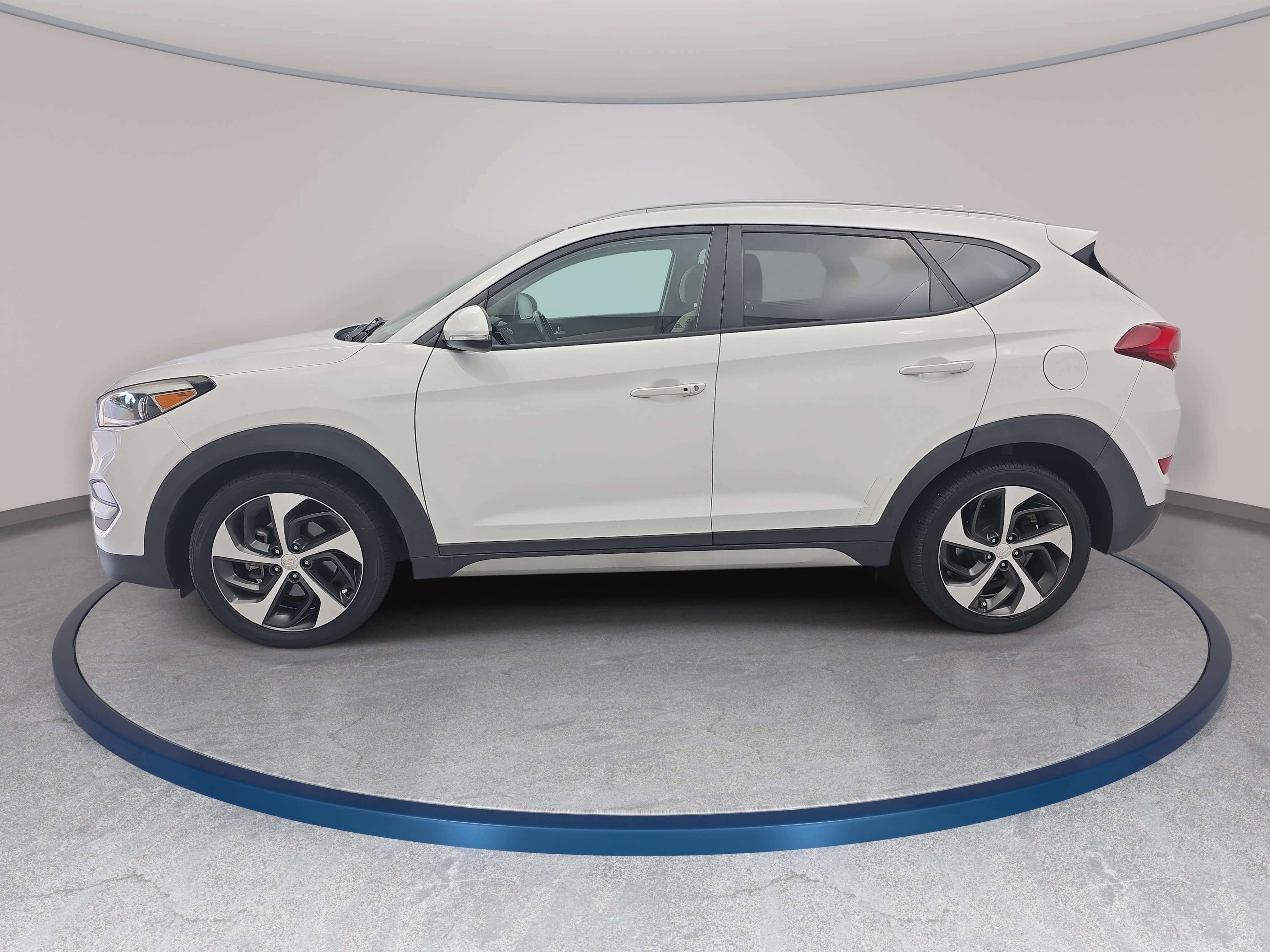 Used 2018 Hyundai Tucson Sport FWD image 8