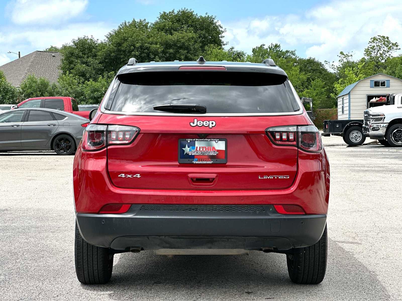Used 2025 Jeep Compass Limited AWD/4WD image 14