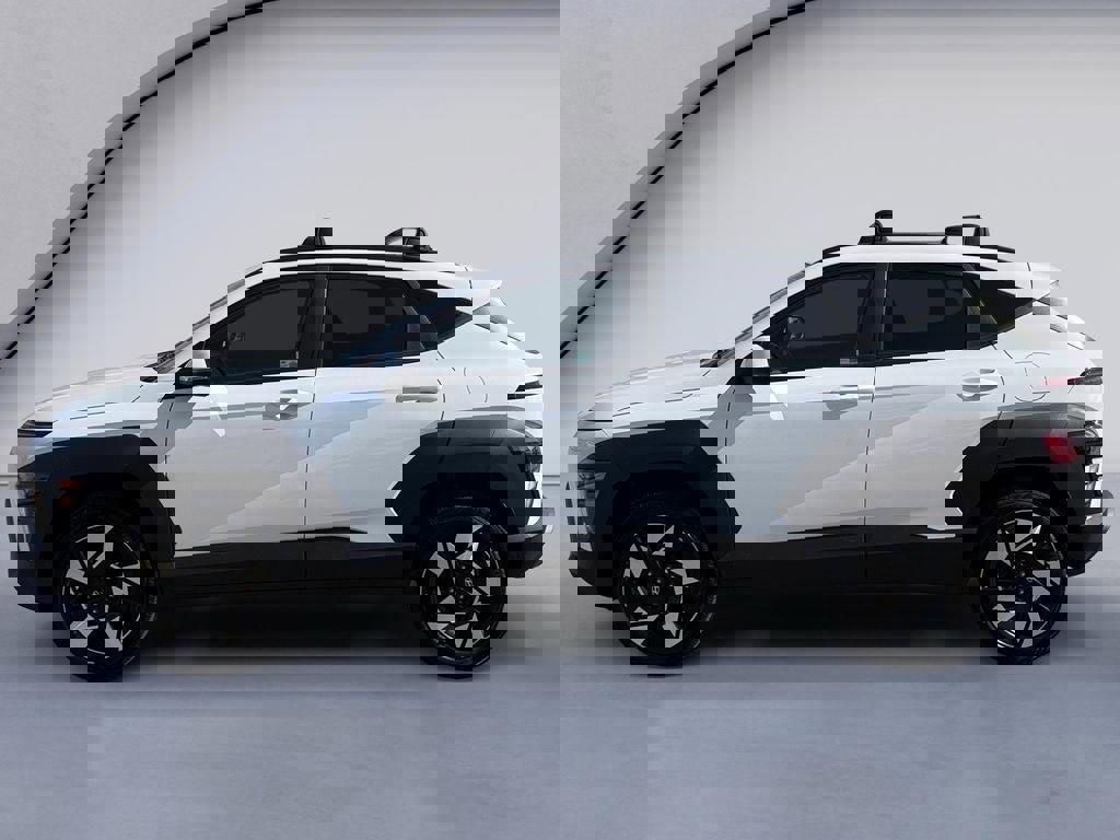 Used 2024 Hyundai Kona SEL w/ Convenience Package image 2