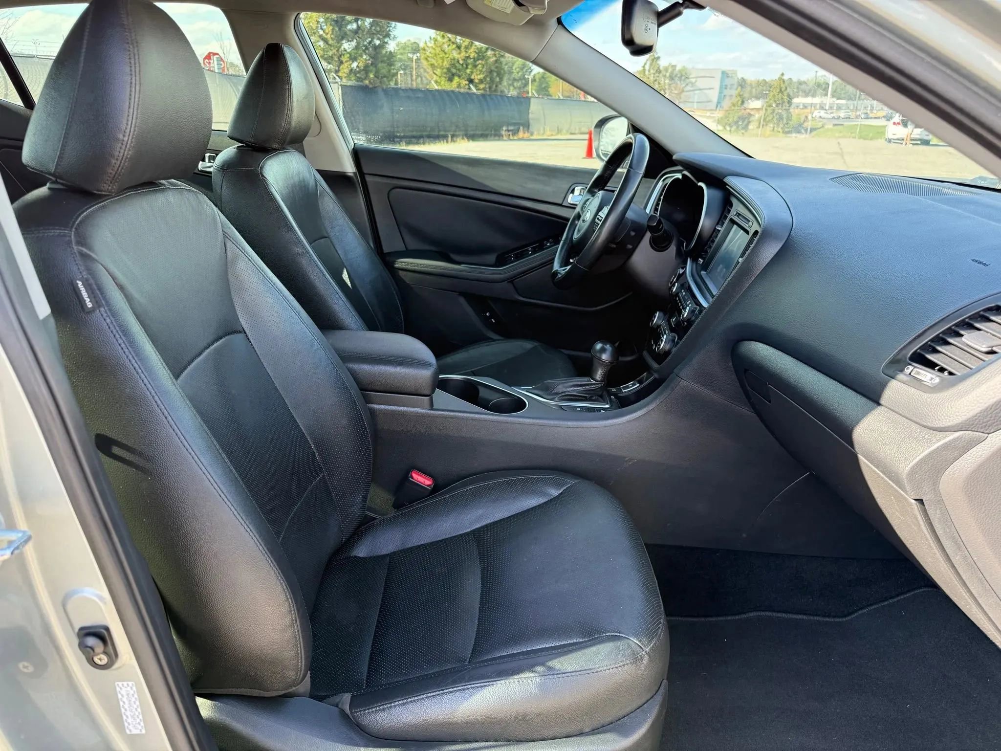 Used 2015 Kia Optima EX image 18