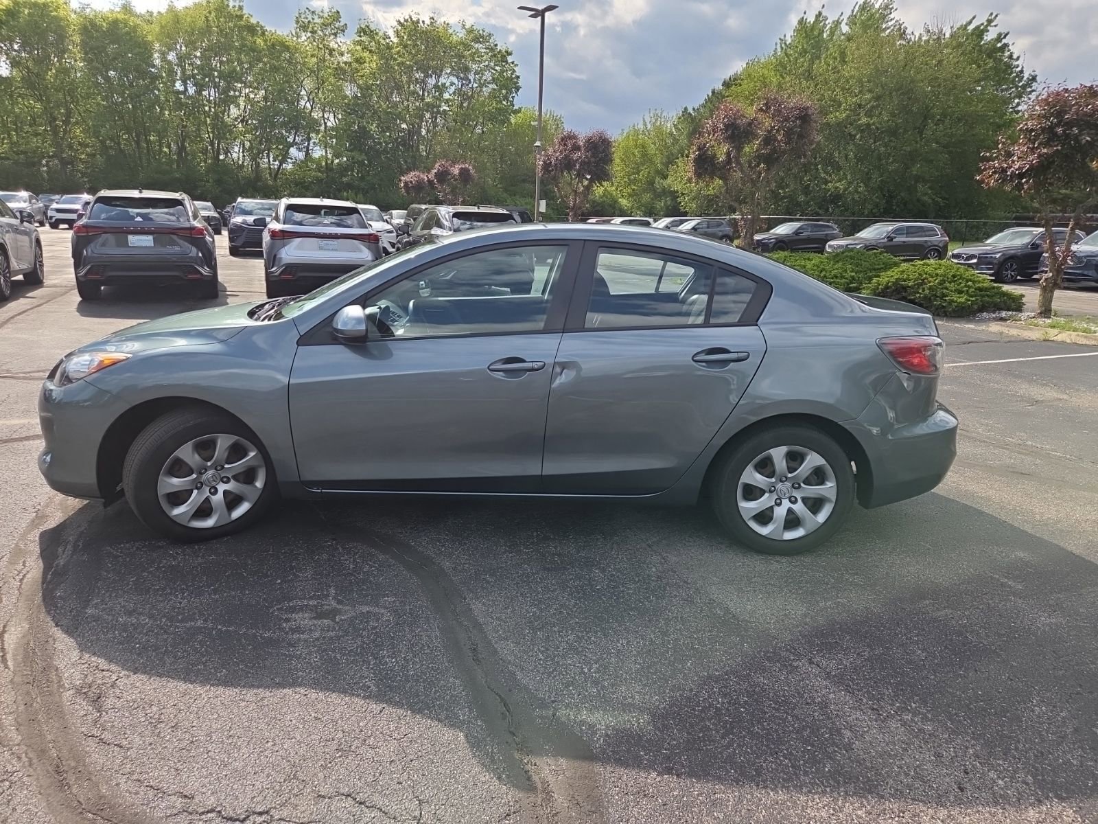 Used 2012 MAZDA MAZDA3 i Sport FWD image 13