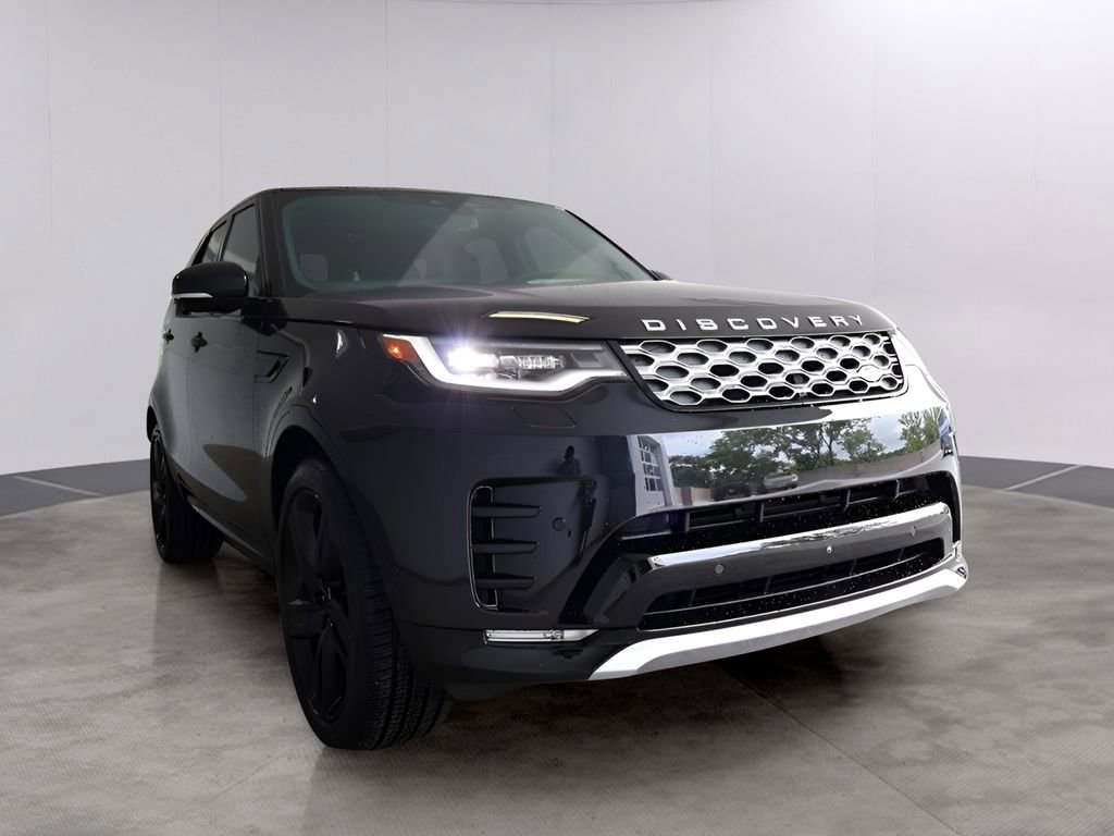 Used 2025 Land Rover Discovery Metropolitan Edition AWD/4WD image 5