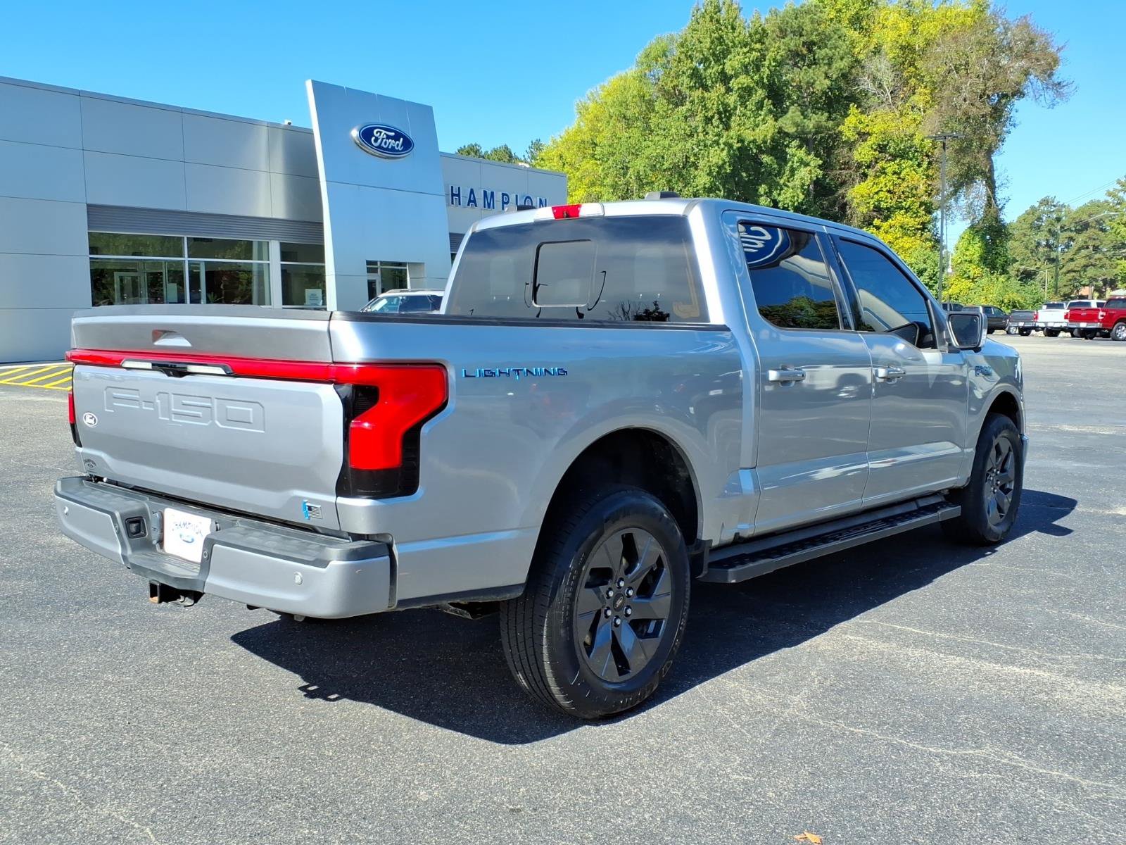 Used 2024 Ford F150 Lightning Lariat AWD/4WD image 24