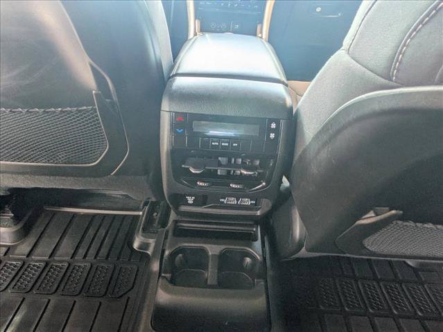 Used 2023 Jeep Grand Cherokee L Laredo w/ Luxury Tech Group I AWD/4WD image 14